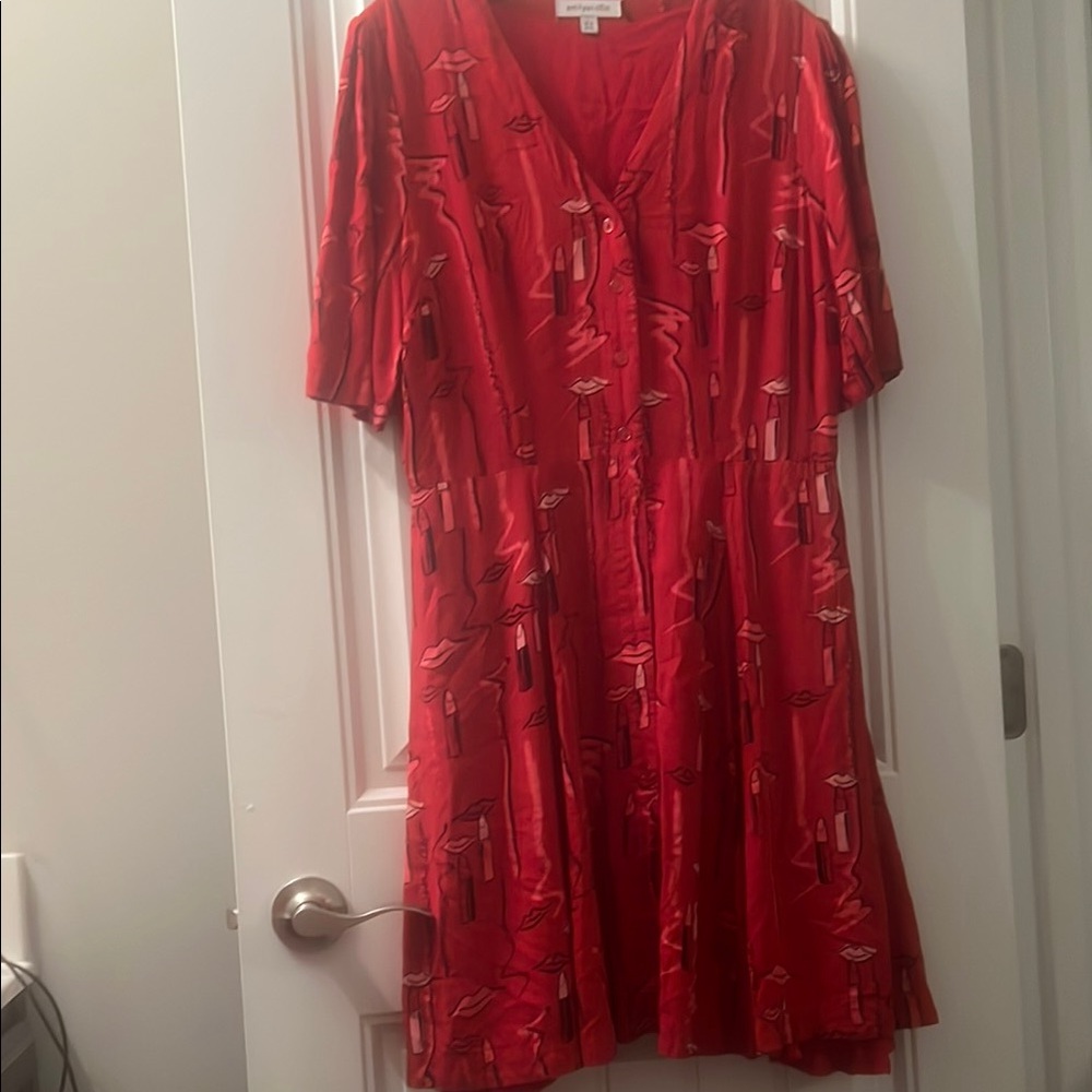 EmilyandFin 100% Viscose Lined Red Lucy Lipstick Dress Large knee length.